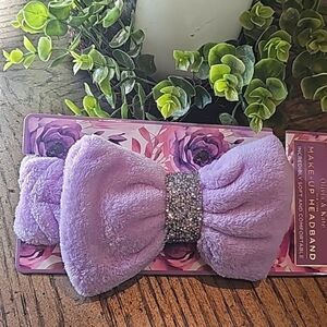 Make-up headband NWT soft and blingy